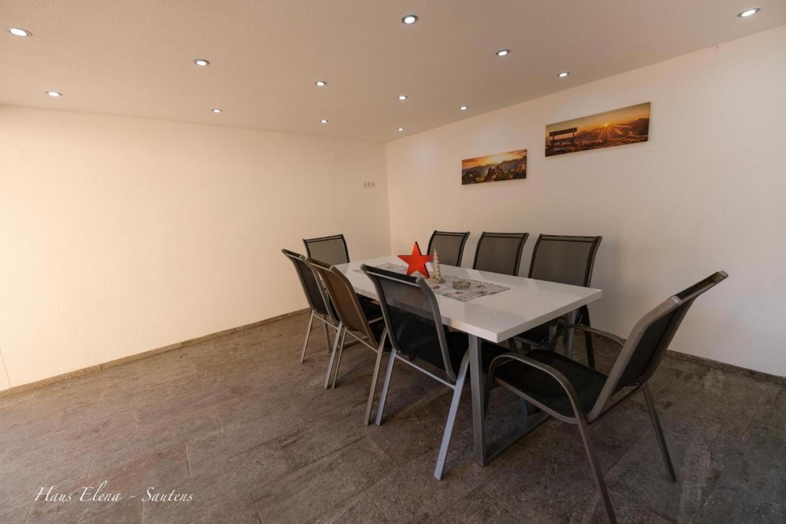 Haus Elena Apartamento Sautens Exterior foto
