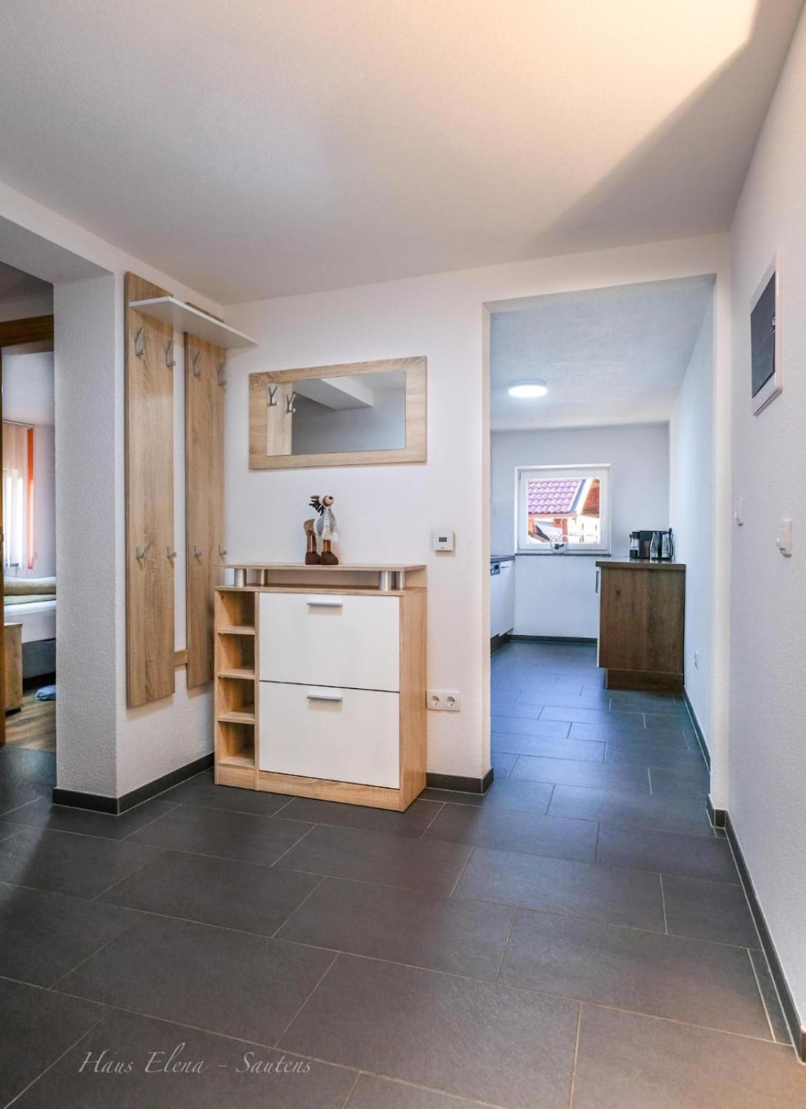 Haus Elena Apartamento Sautens Exterior foto